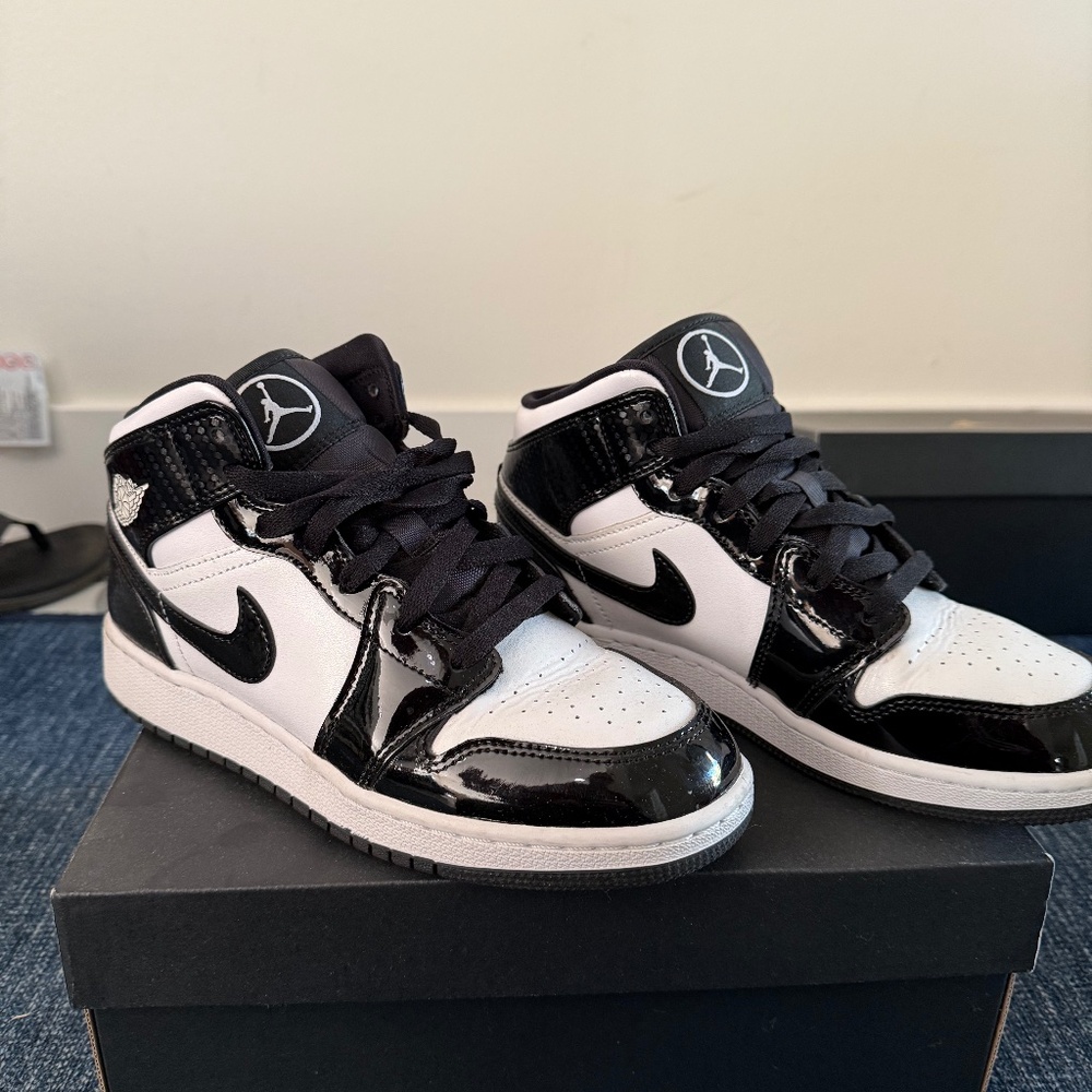 Air Jordan 1 Mid SE ASW